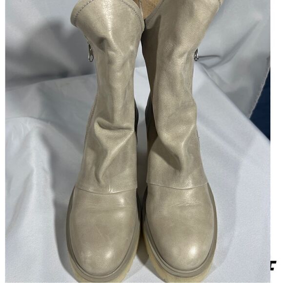 FREE PEOPLE JACK ZIP ANKLE BOOTS IN NICKEL NEW SIZE 39.5 - Picture 3 of 7